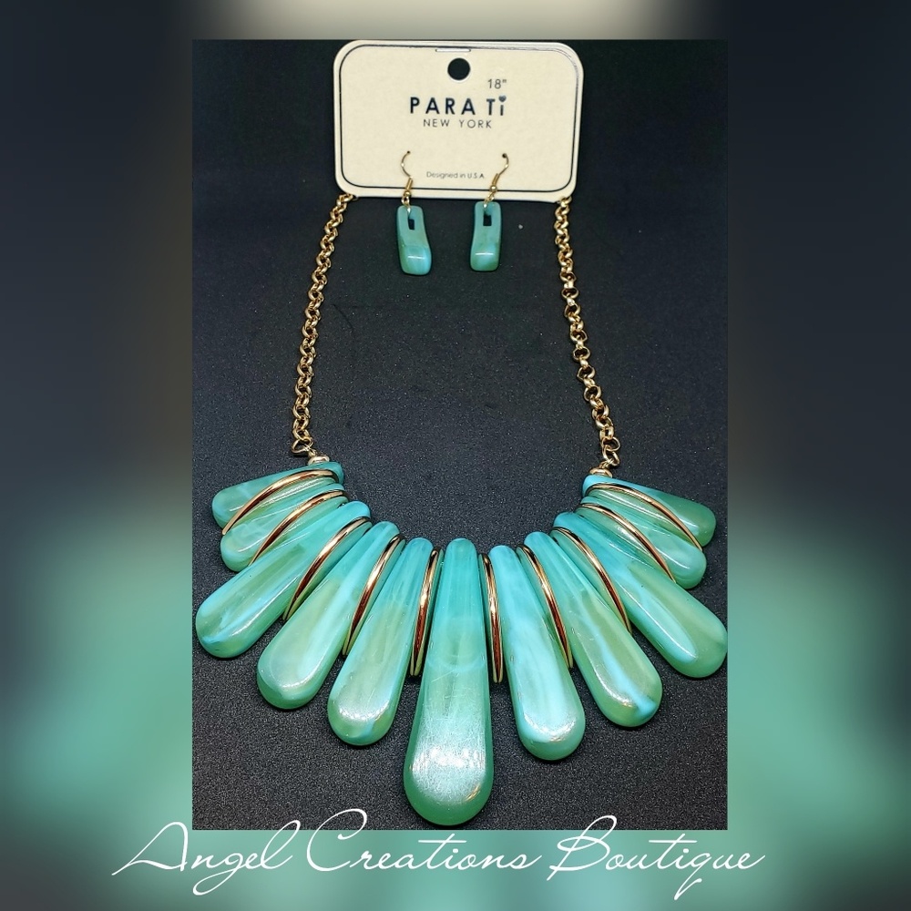 Necklace set